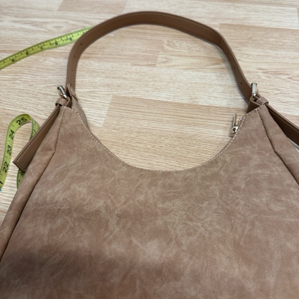 4th & Reckless Tan Faux Leather Hobo Shoulder Bag Slouch Minimalist - Picture 10 of 13